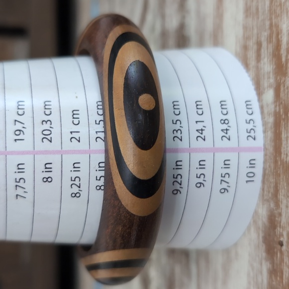 Inlaid Wood Carved Bracelets (2) and Inlaid Door Knocker Earrings Hand C… - Picture 7 of 8